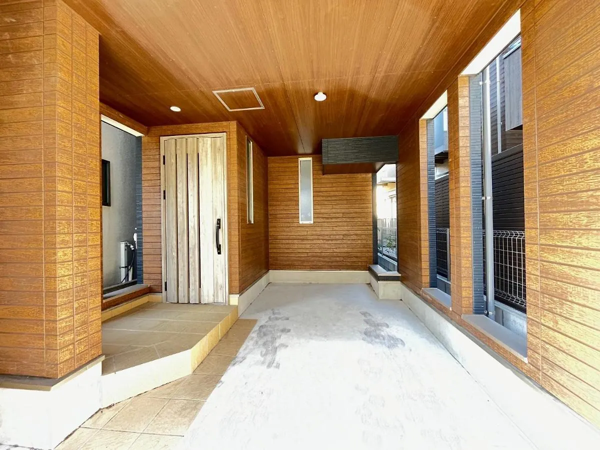 Holiday home Charming New Home Launch: Direct Access To Narita & Haneda Airports, Shinjuku, And Disneyland; Close To Asakusa & Akihabara! Tokyo Japan